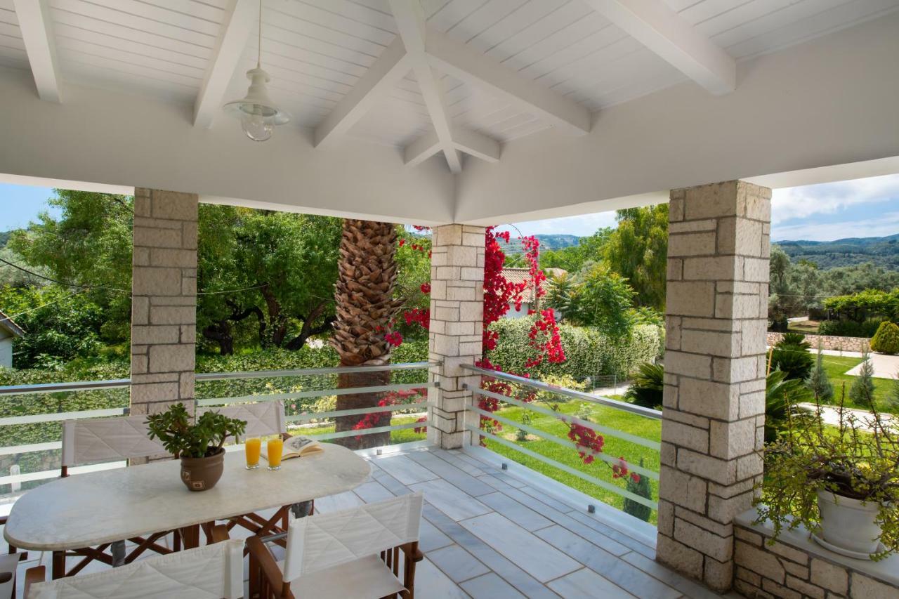 Violet Luxury Villa Kalligoni Exterior photo