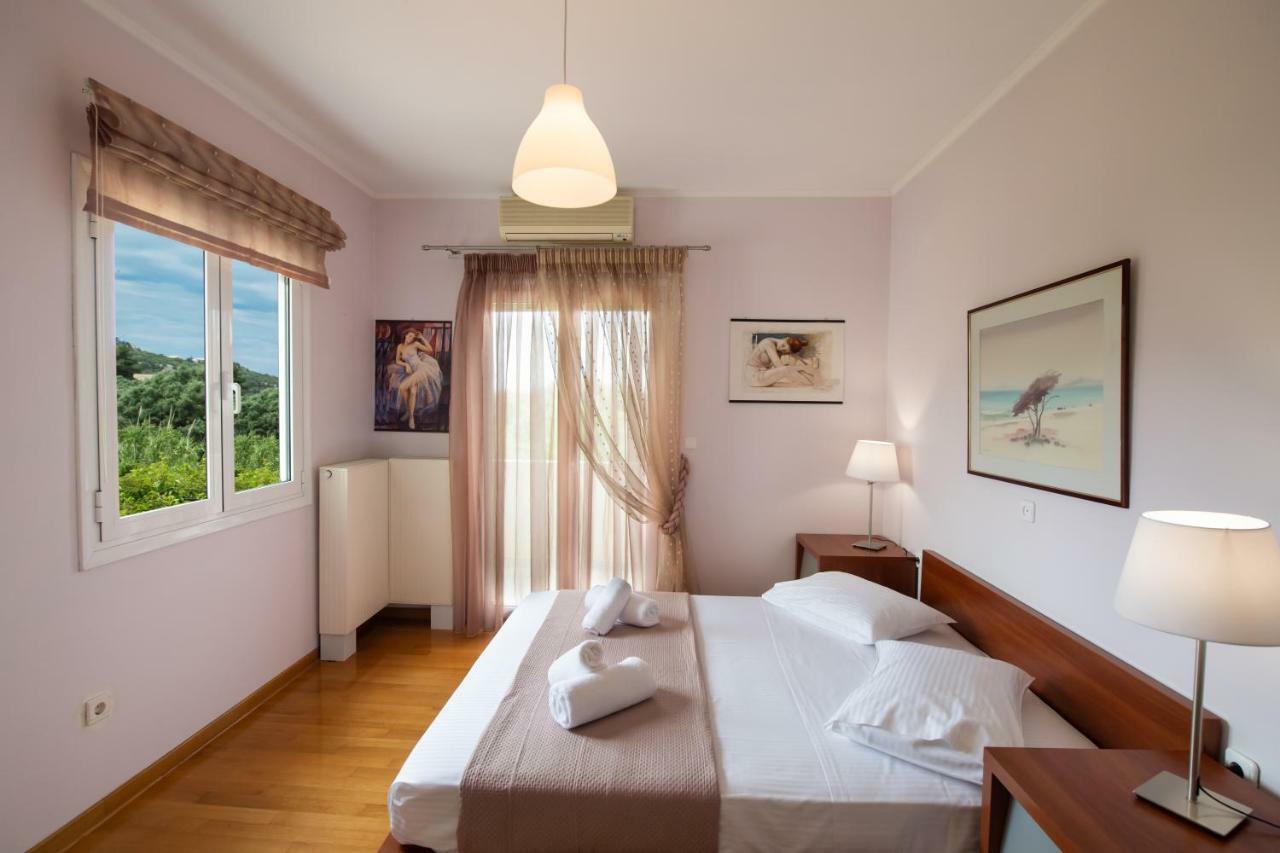 Violet Luxury Villa Kalligoni Exterior photo